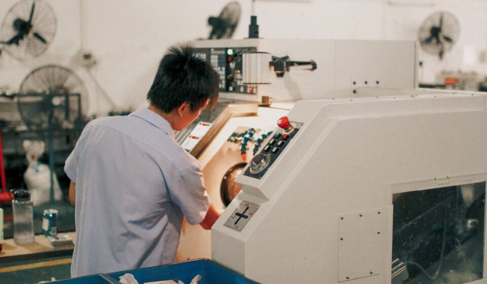 From Port to Factory: The Rise of Early Manufacturing in Hong Kong